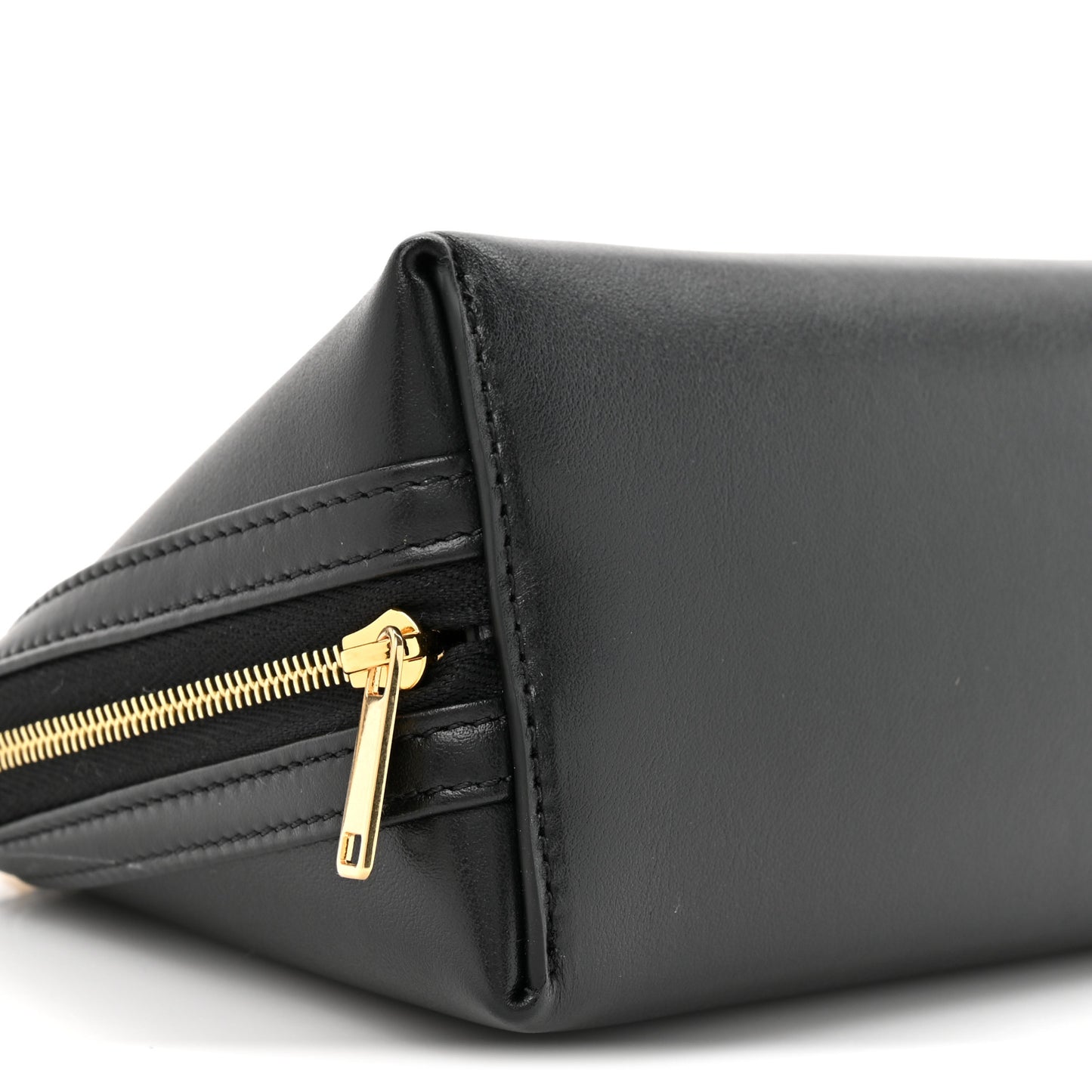 Smooth Calfskin Cuir Triomphe Clutch on Chain Black