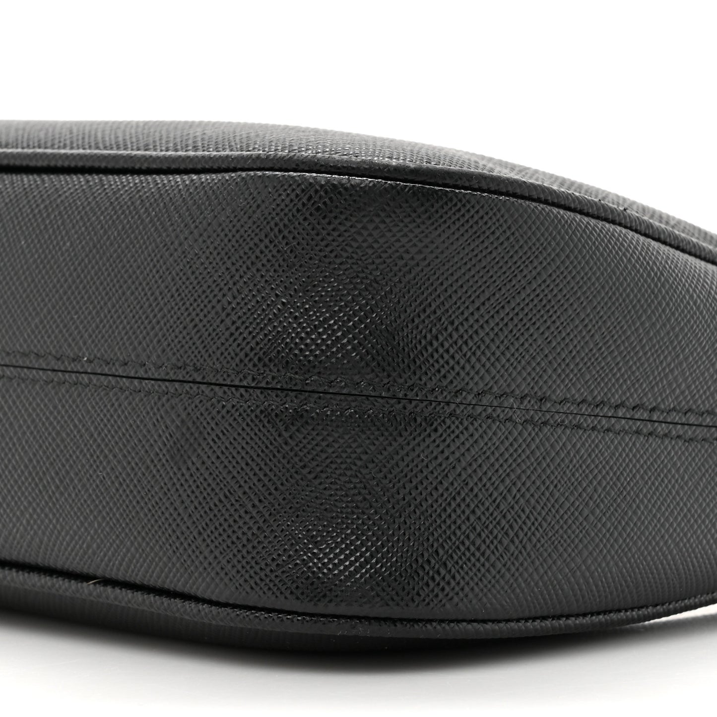 Saffiano Lux Re-Edition 2005 Shoulder Bag Black
