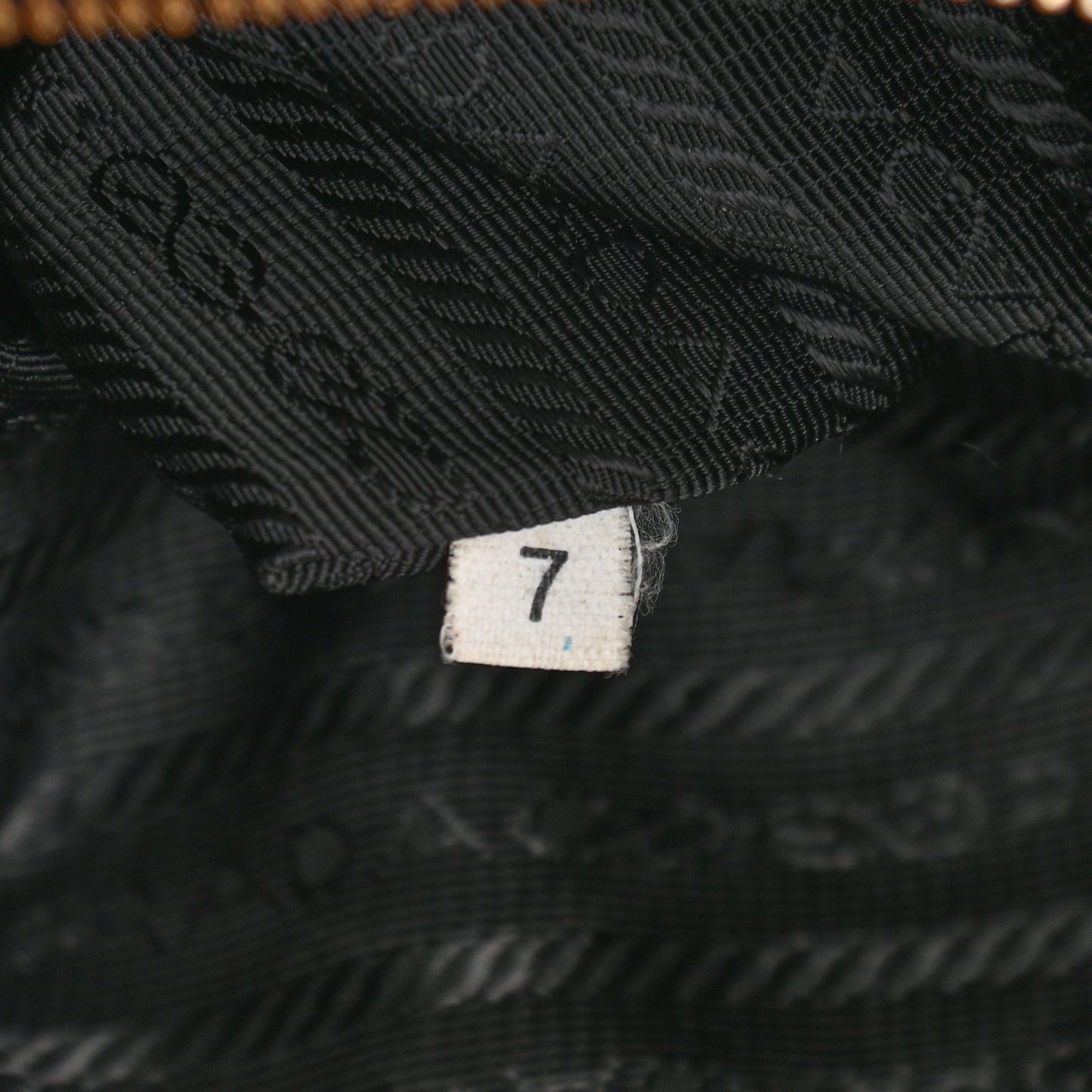 Vitello Daino Tote Black