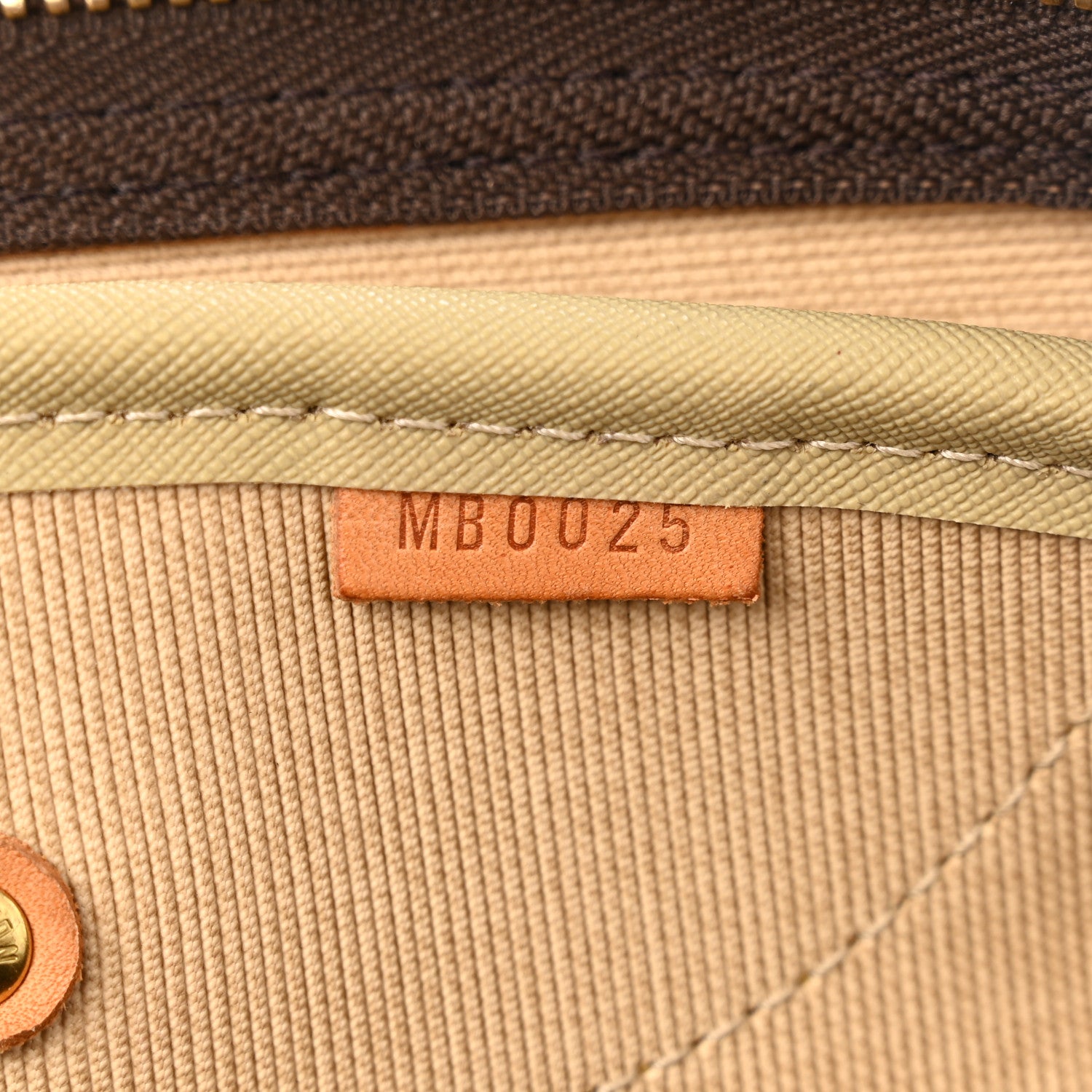 Louis Vuitton Monogram Evasion Sports Bag 6 of 10