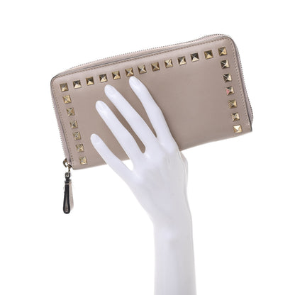 Valentino Garavani Calfskin Rockstud Zip Around Wallet Poudre 2 of 14