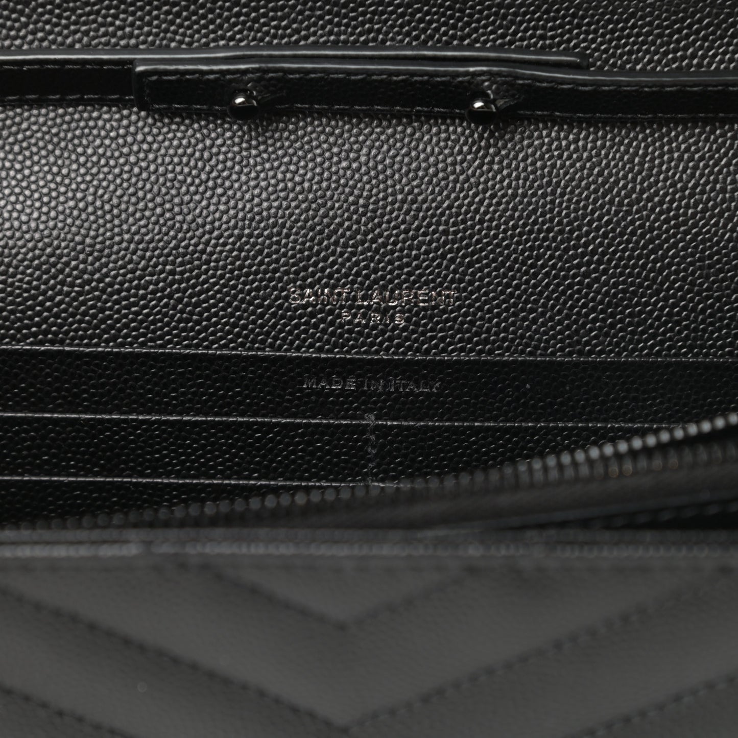 Grain De Poudre Matelasse Chevron Monogram Chain Wallet Black