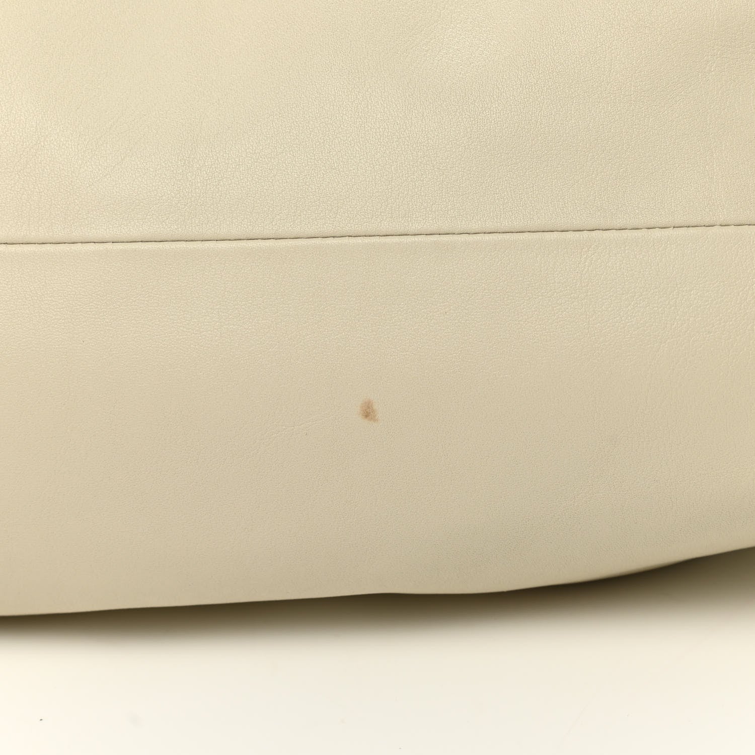 Bottega Veneta Smooth Butter Calf The Pouch Oversized Clutch Plaster 9 of 11