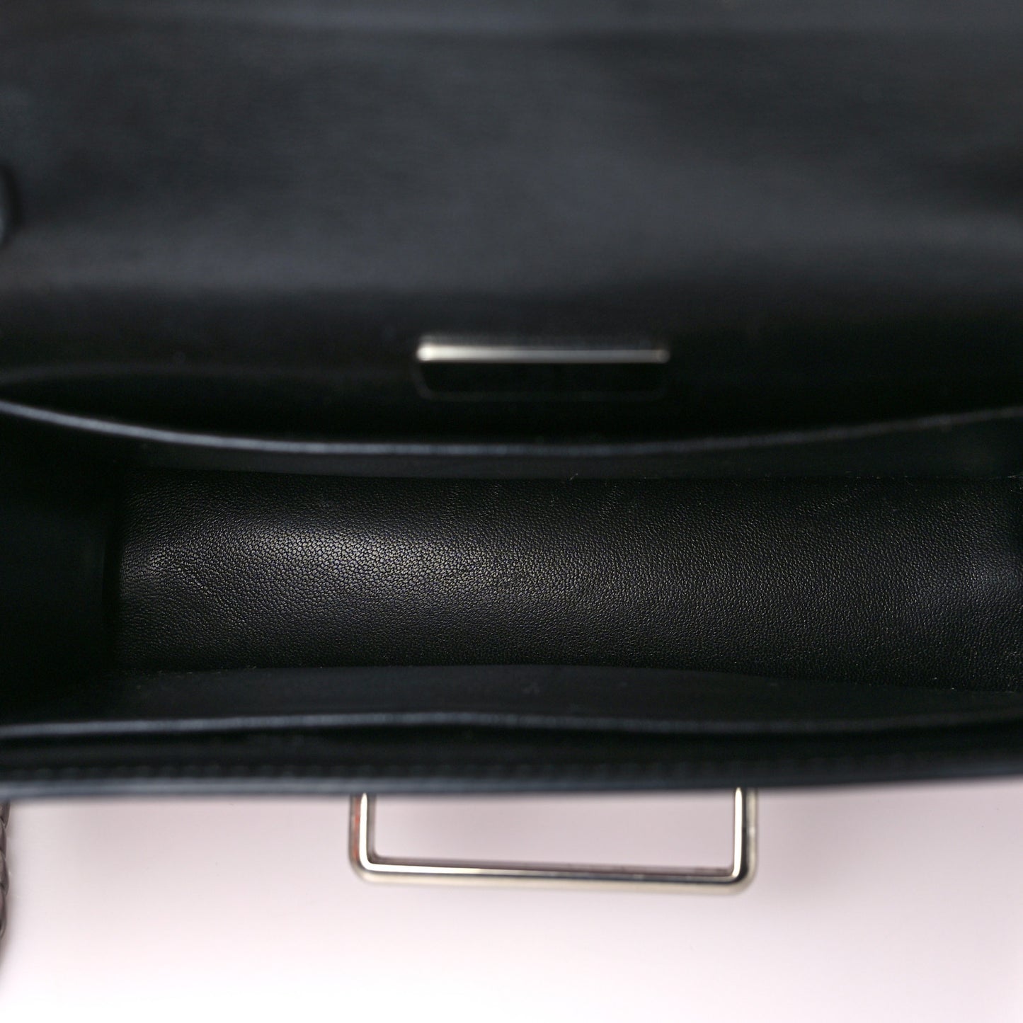 Metallic Vitello Saffiano Cahier Bag Ibisco Black