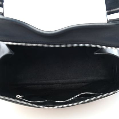 Celine Supple Calfskin Medium Bi-Color Edge Shoulder Bag Cream 5 of 10