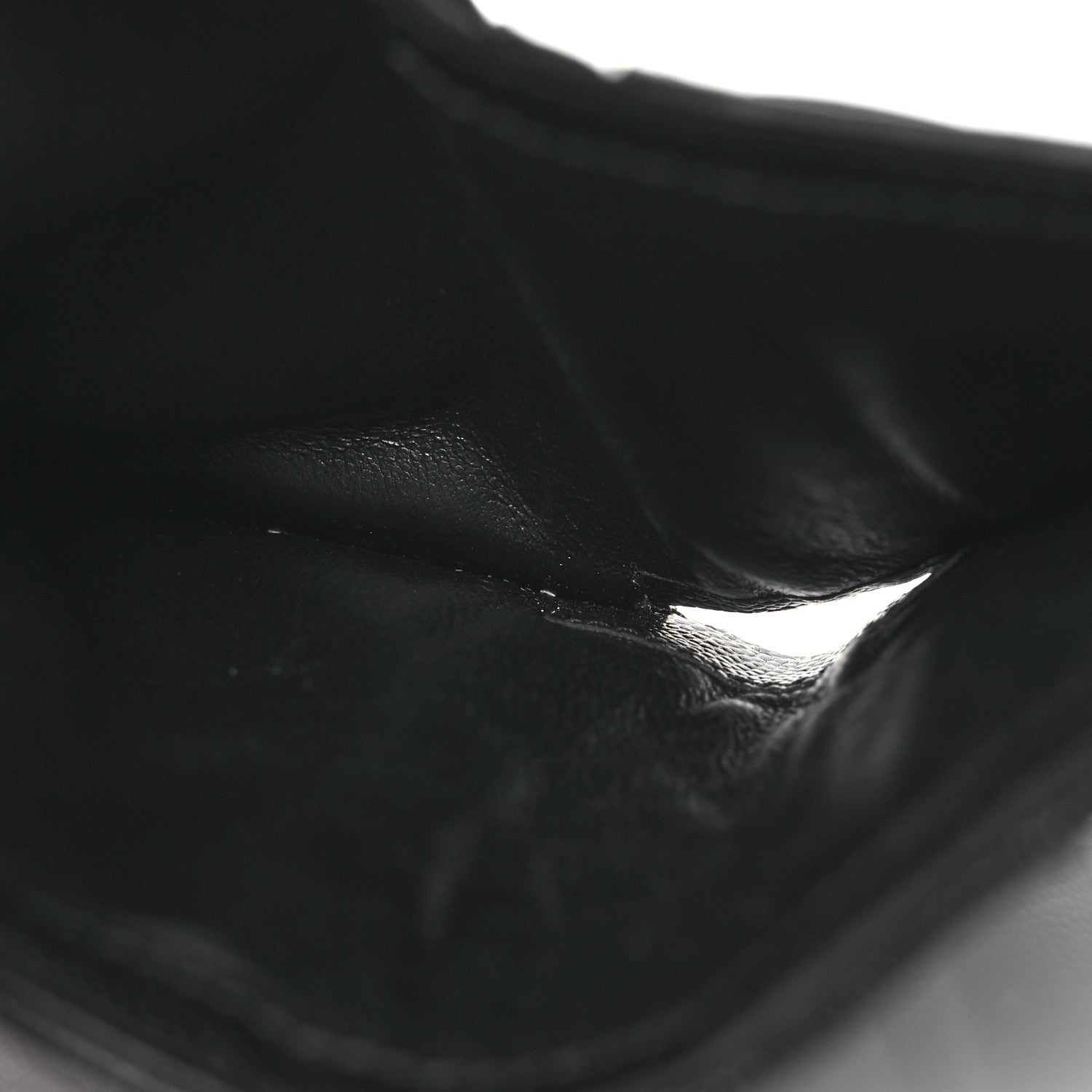 Saint Laurent Grain De Poudre Matelasse Chevron Monogram Compact Tri Fold Wallet Black 6 of 9