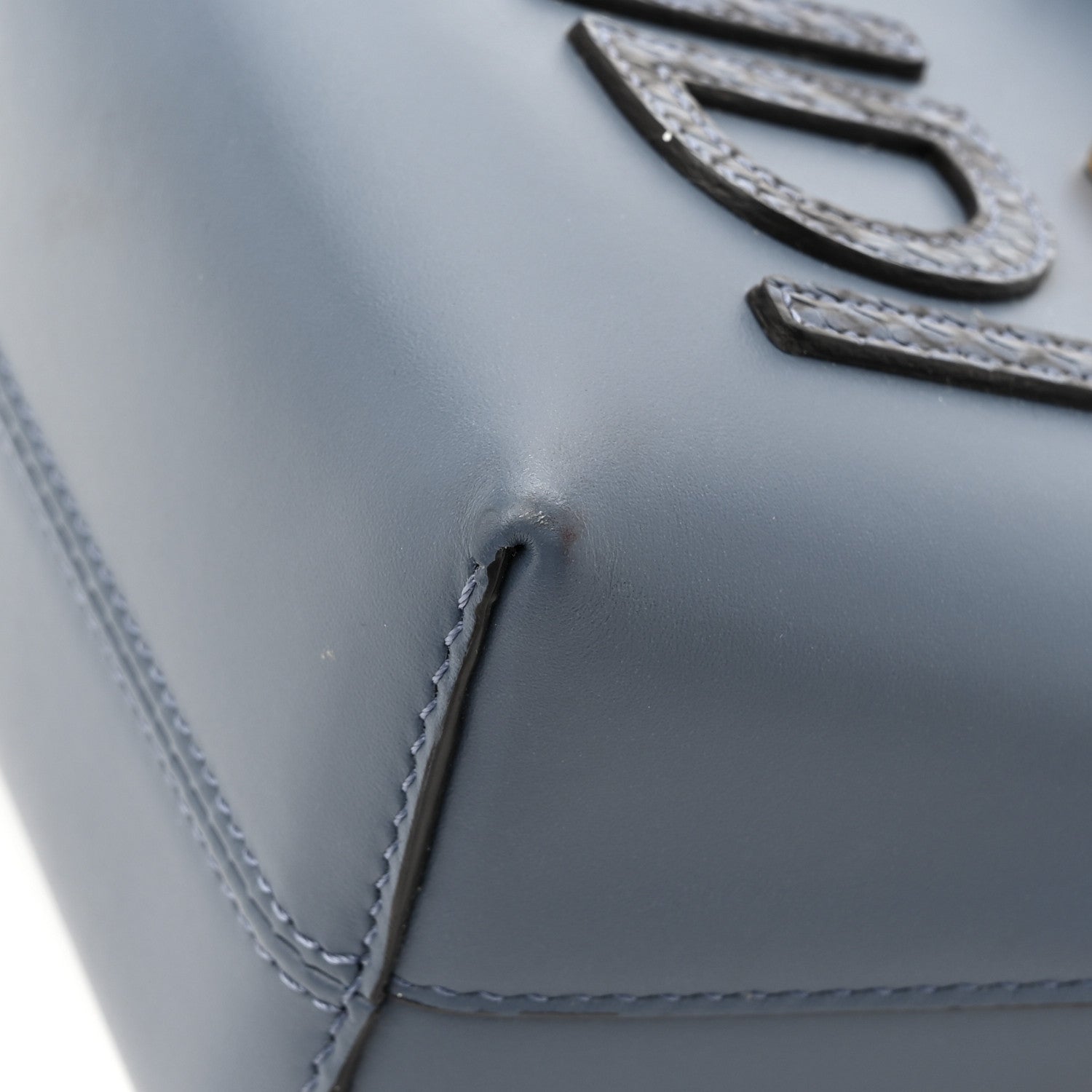 Fendi Vitello King Plexiglass Elaphe Python Print Logo Mini By The Way Mirto 12 of 14