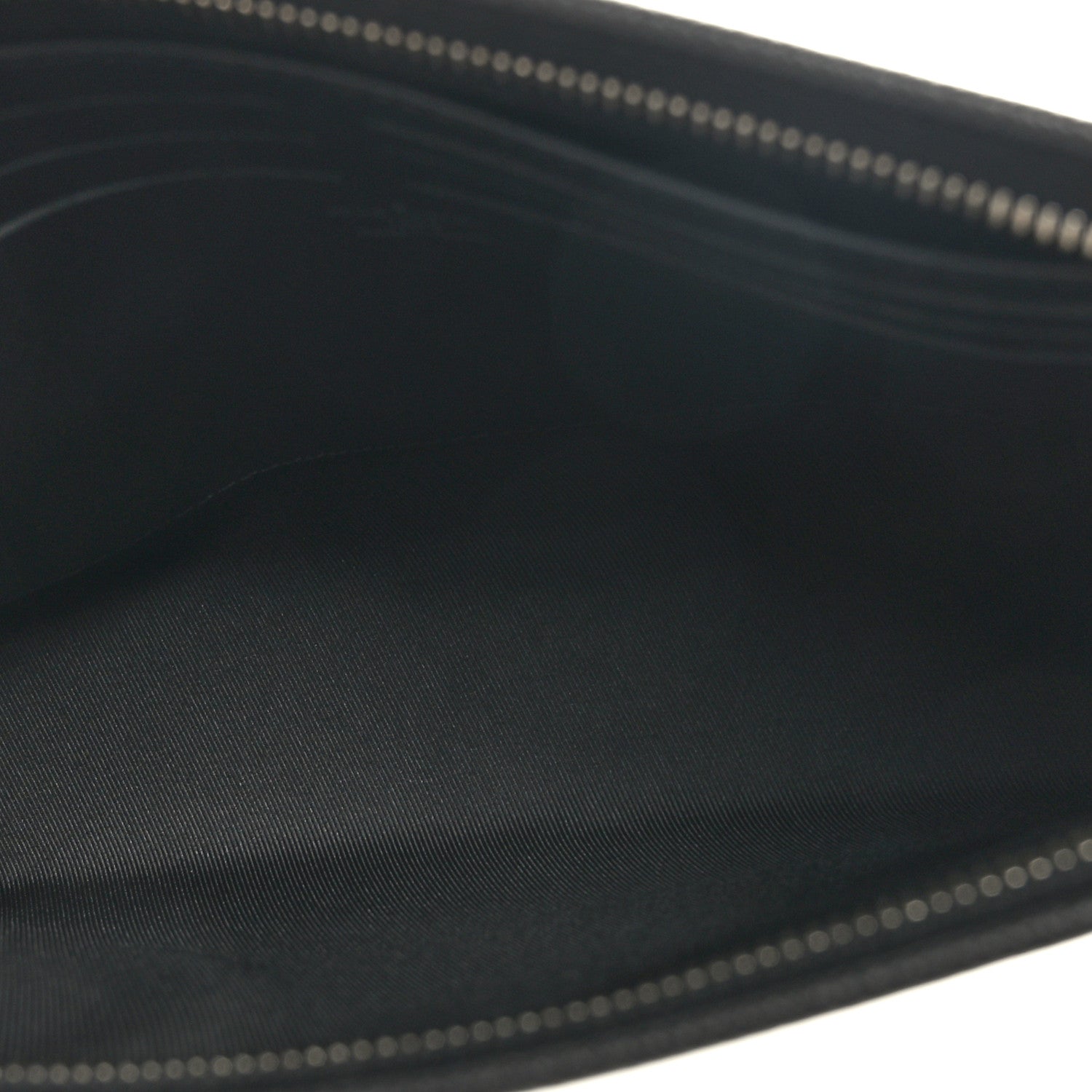 Louis Vuitton Taiga Pochette Voyage MM Black 5 of 8