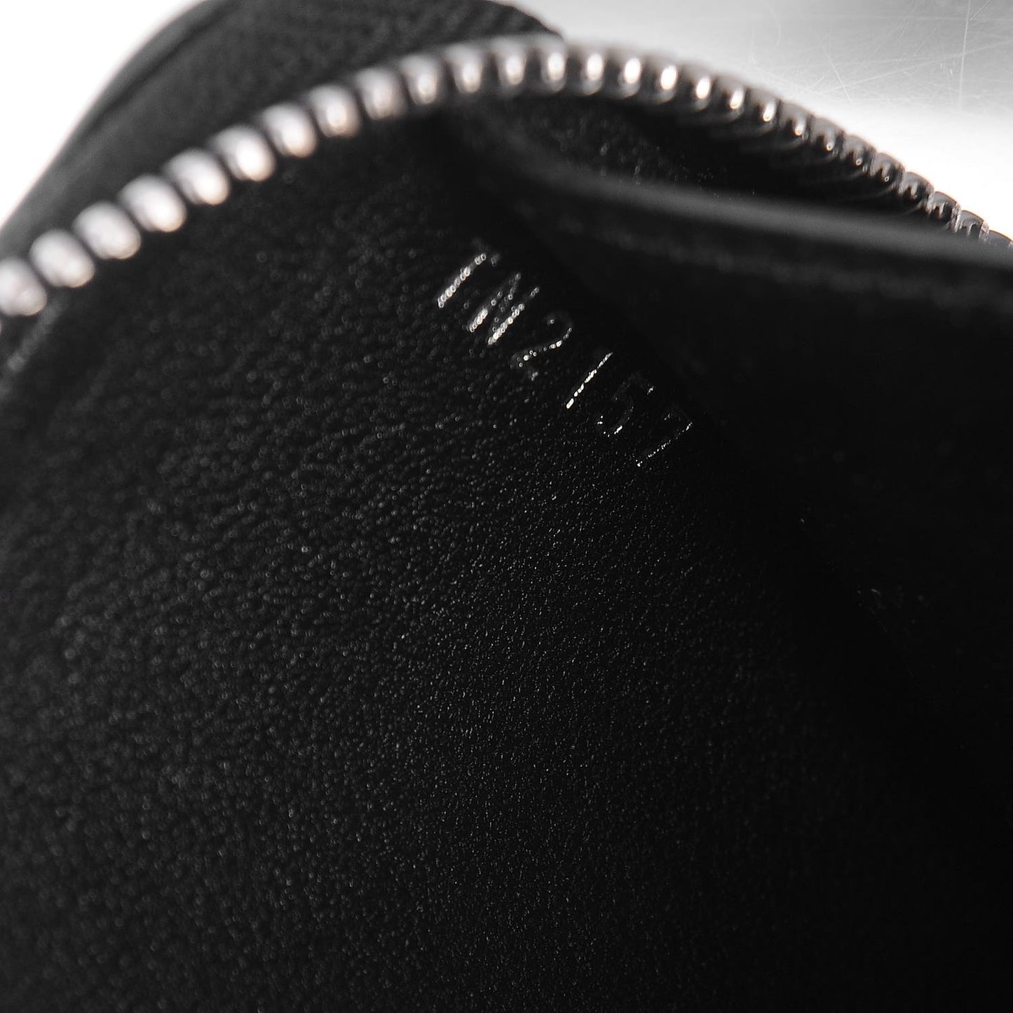 Mahina Zippy Wallet NM Black