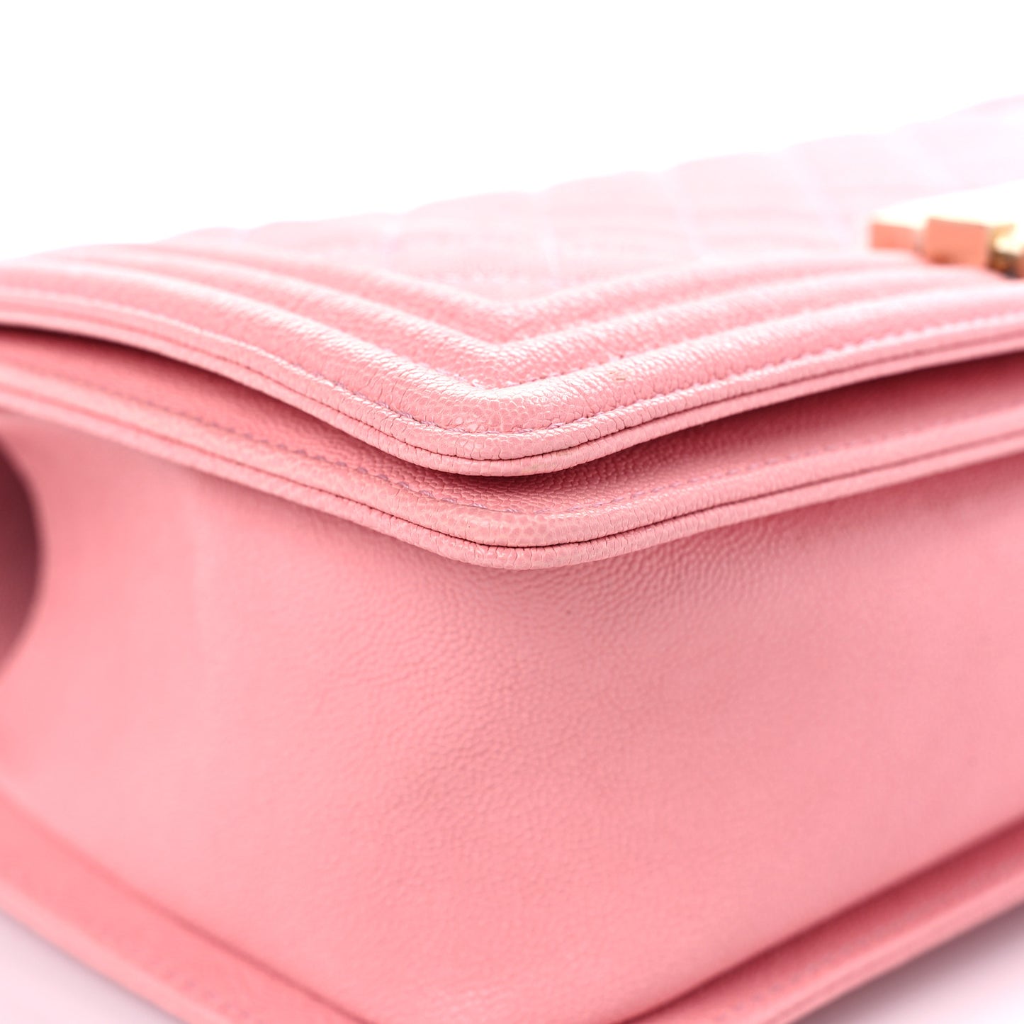 Caviar Quilted Medium Boy Flap Pink