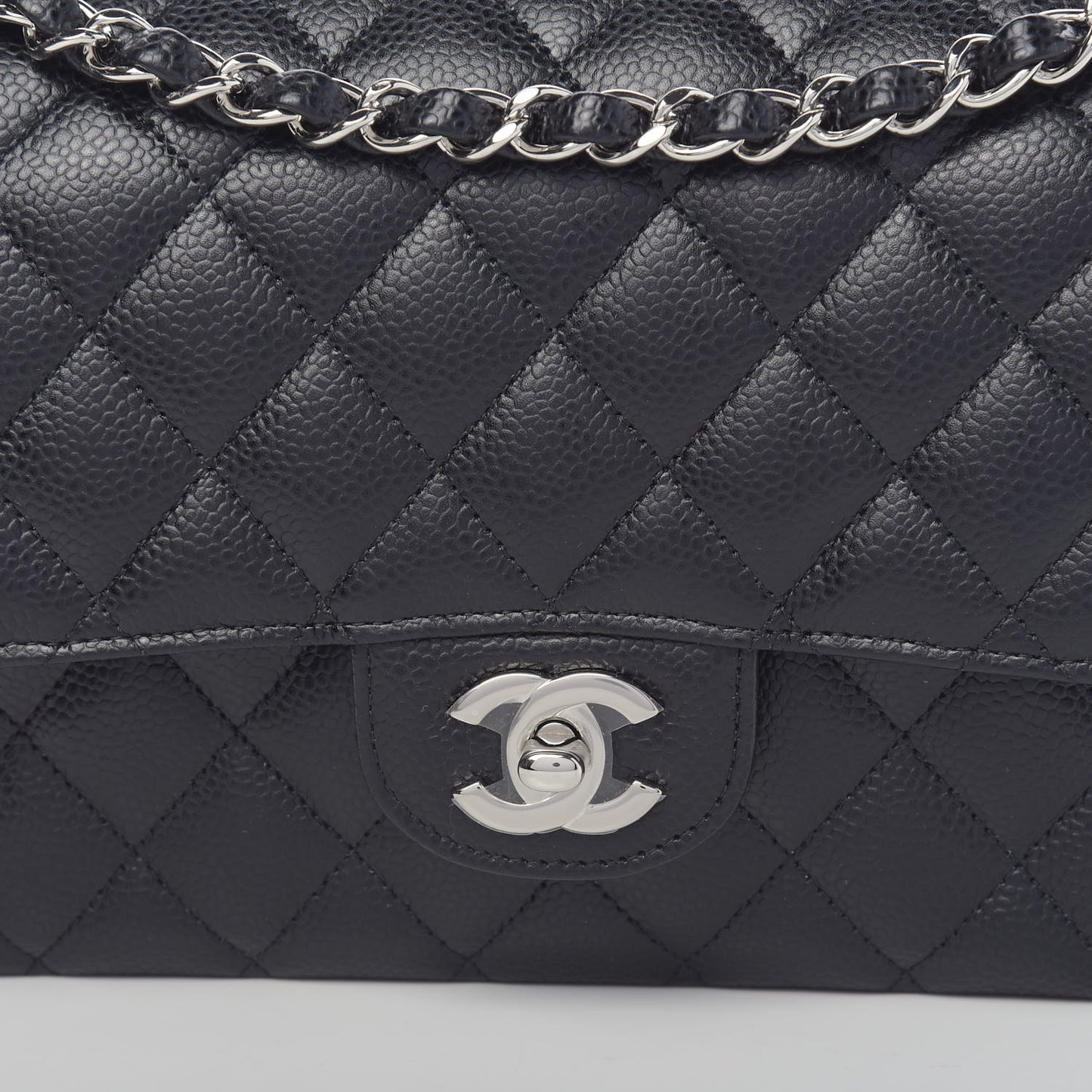 Caviar Quilted Medium Double Flap Black