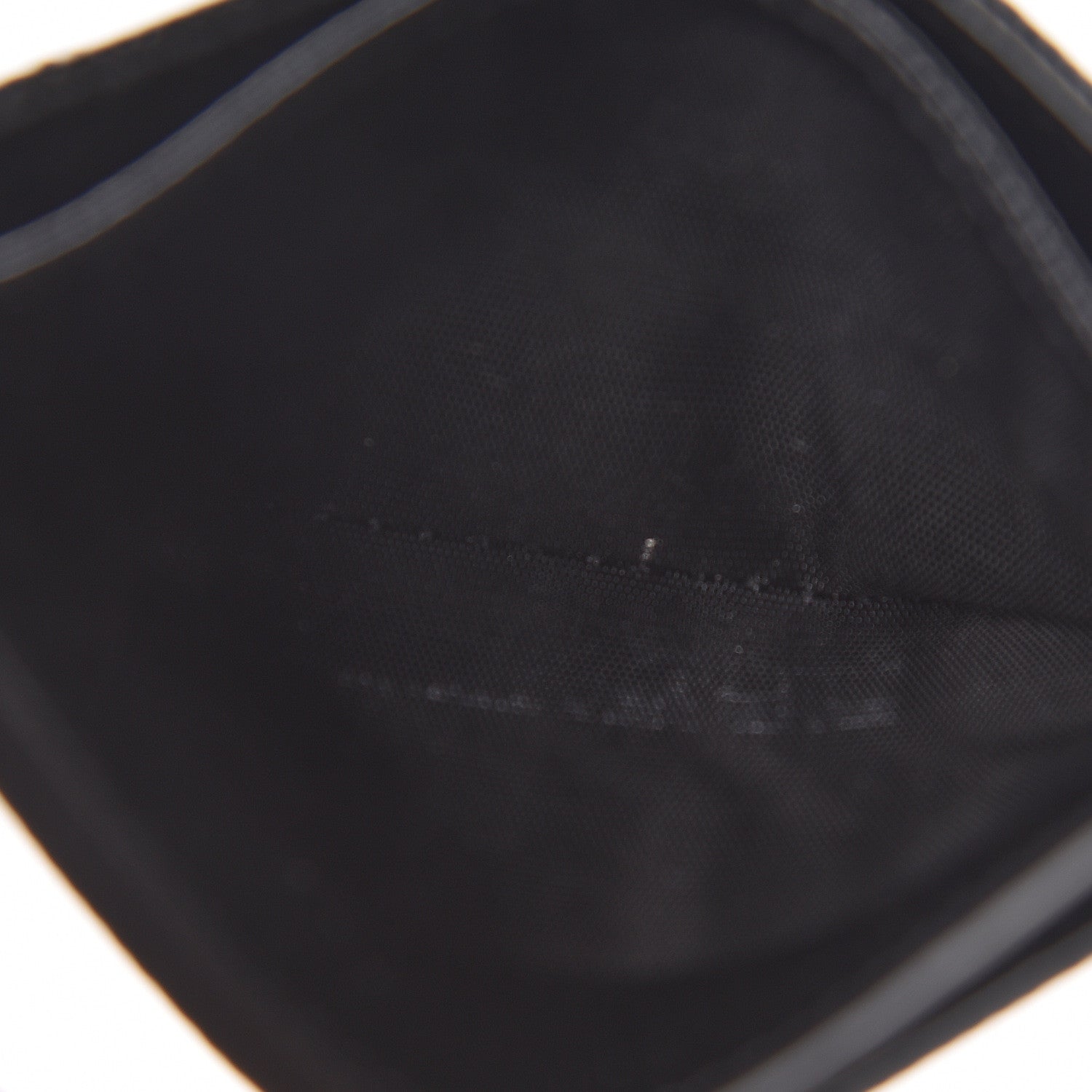 Saint Laurent Grain De Poudre Matelasse Chevron Monogram Credit Card Case Black 10 of 13