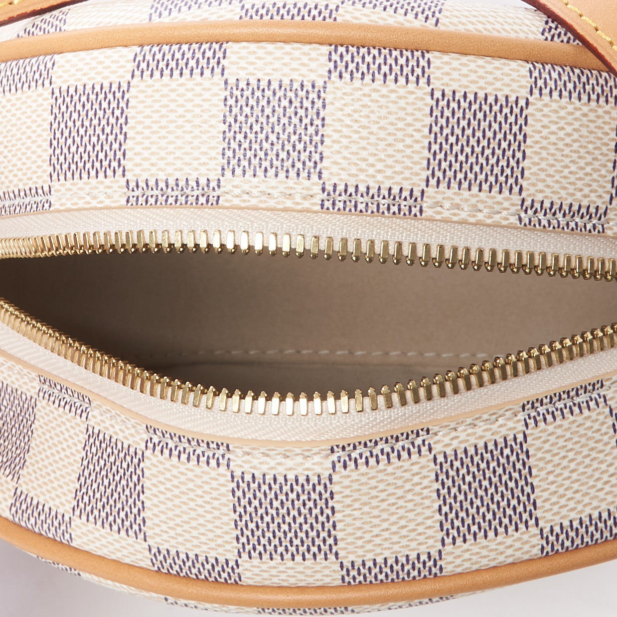 Louis Vuitton Damier Azur Boite Chapeau Souple PM 4 of 8