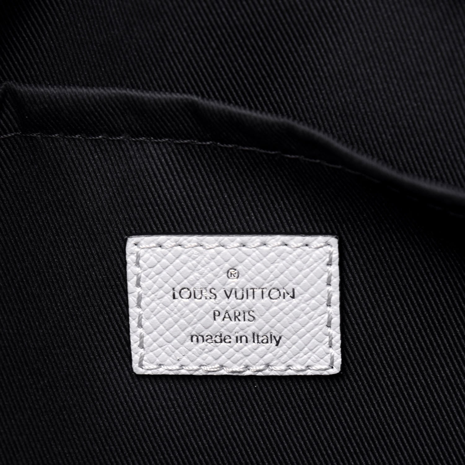 Louis Vuitton Taiga Monogram Outdoor Messenger White 6 of 15