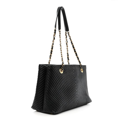 Chanel Wrinkled Lambskin Chevron Quilted Surpique Tote Black 3 of 12
