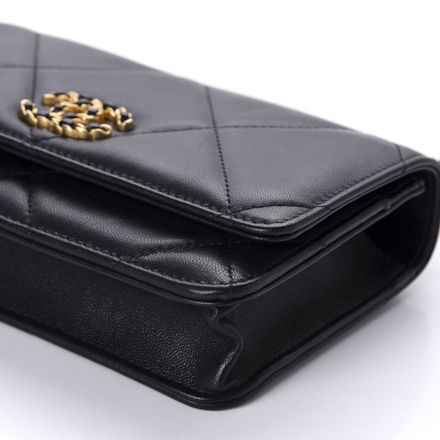 Goatskin Quilted 19 Wallet On Chain WOC Black