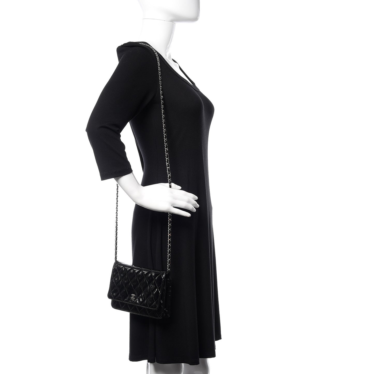 Patent Quilted Wallet On Chain WOC Black