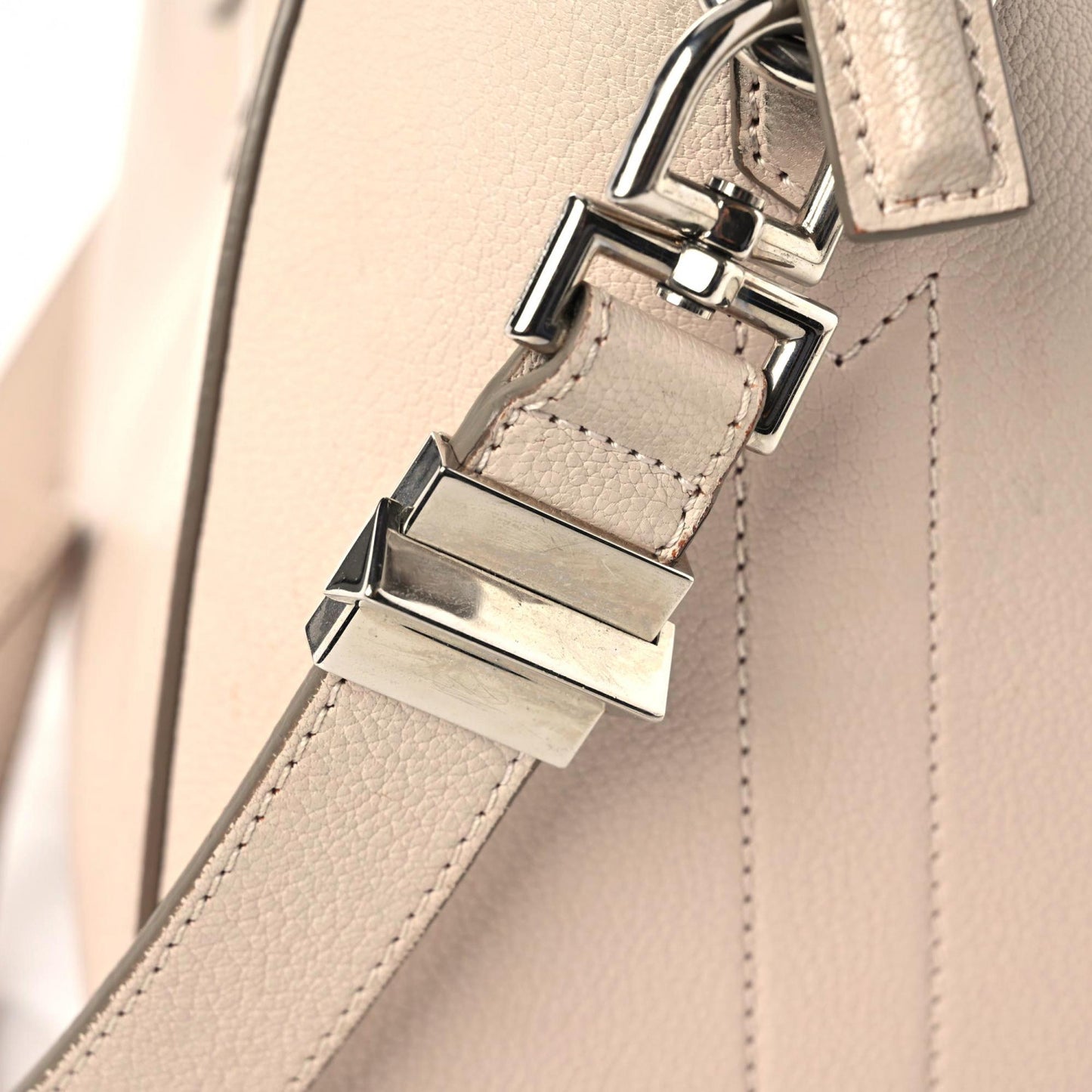 Sugar Goatskin Small Antigona Nude Pink