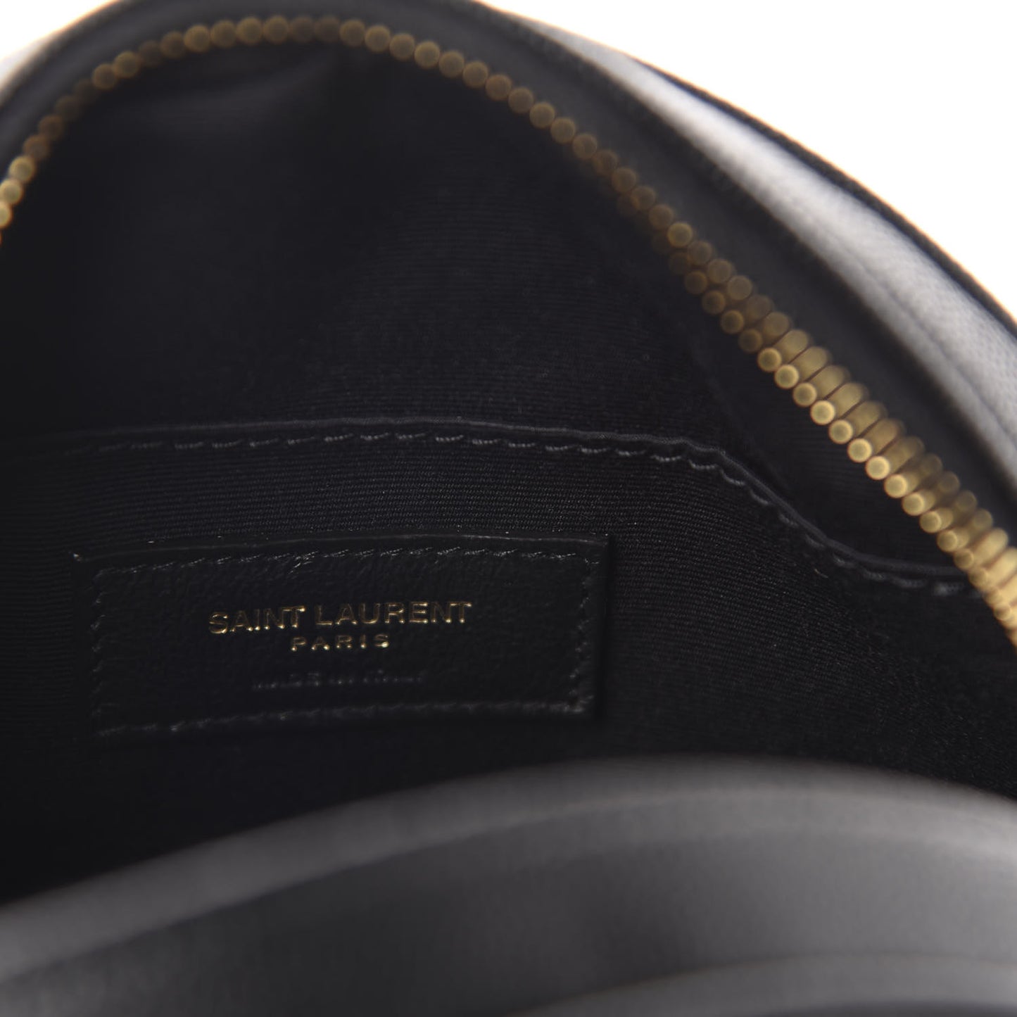 Grain De Poudre Matelasse Chevron Quilted Round Vinyle Camera Bag Black