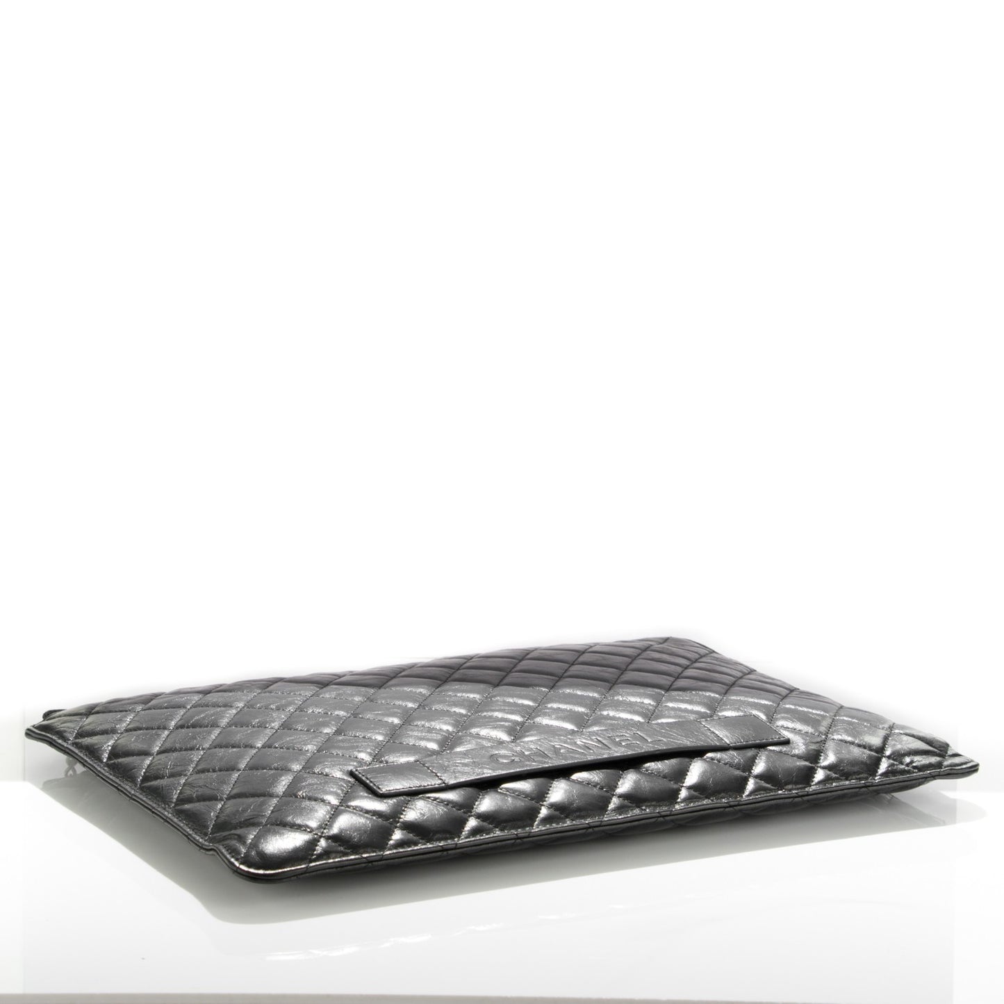 Crumpled Lambskin Quilted Large Slide Pouch Black