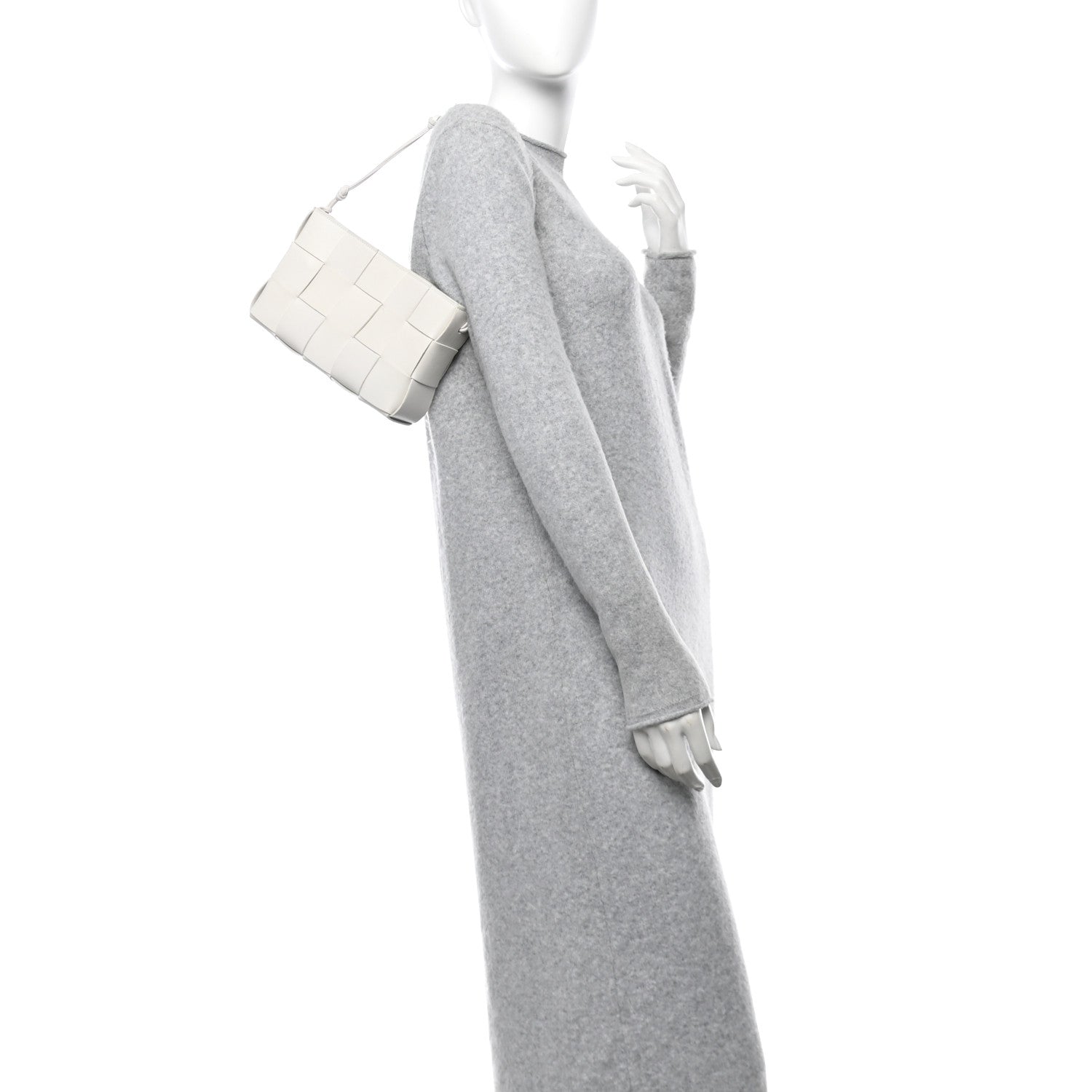 Bottega Veneta Calfskin Maxi Intrecciato Cassette Pouch On Strap Chalk 2 of 12