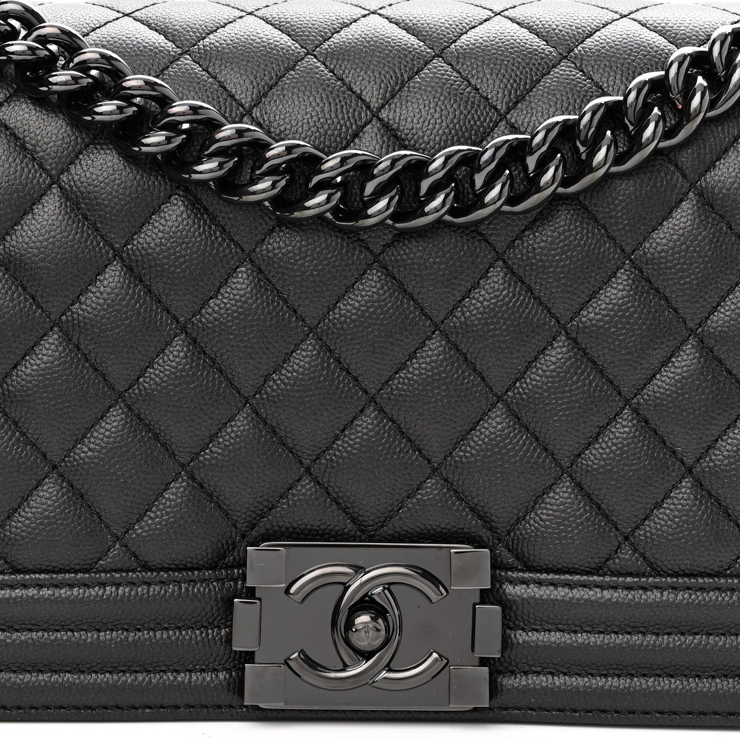 Caviar Quilted Medium Boy Flap So Black