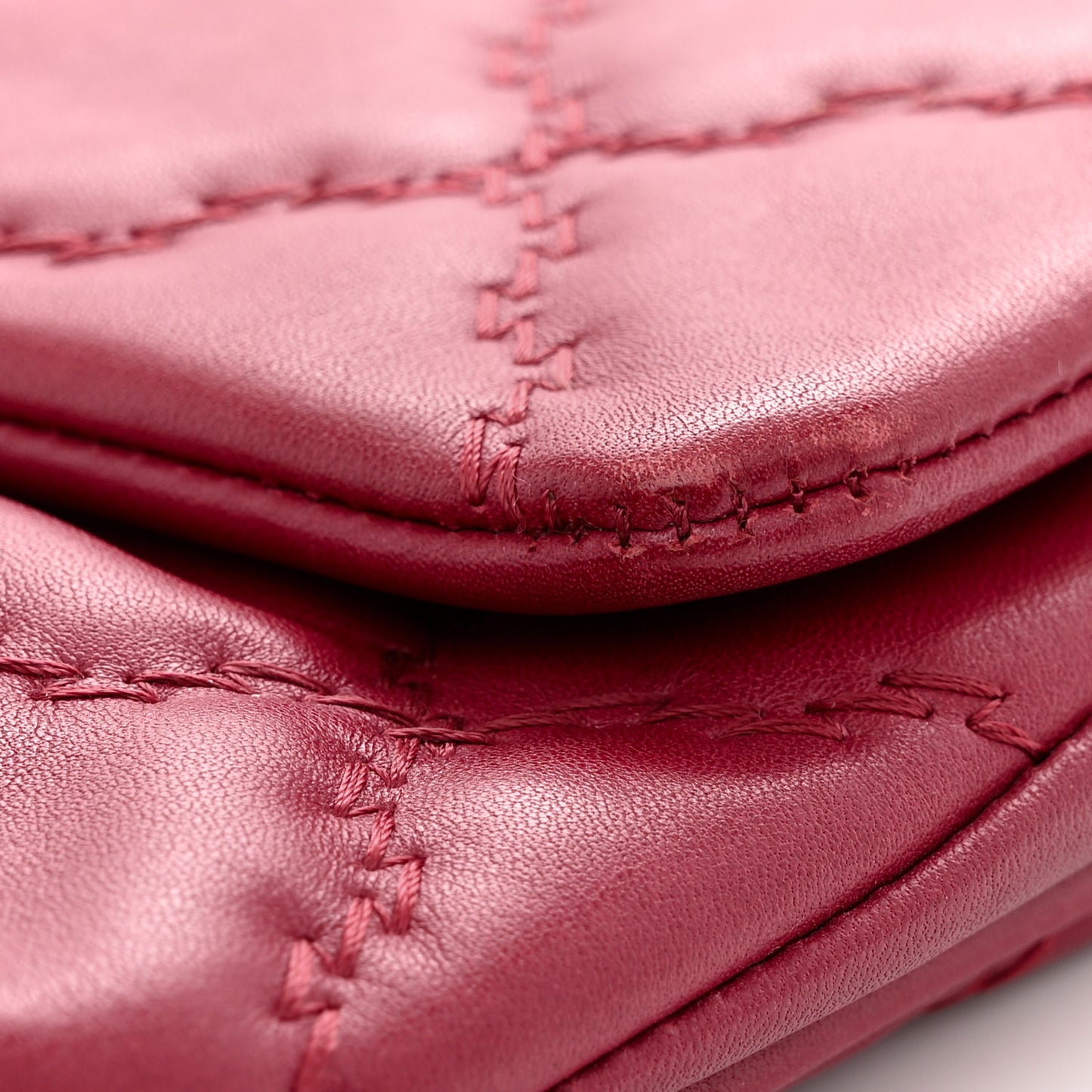 Calfskin Quilted Double Stitch Hamptons Clutch with Chain Red