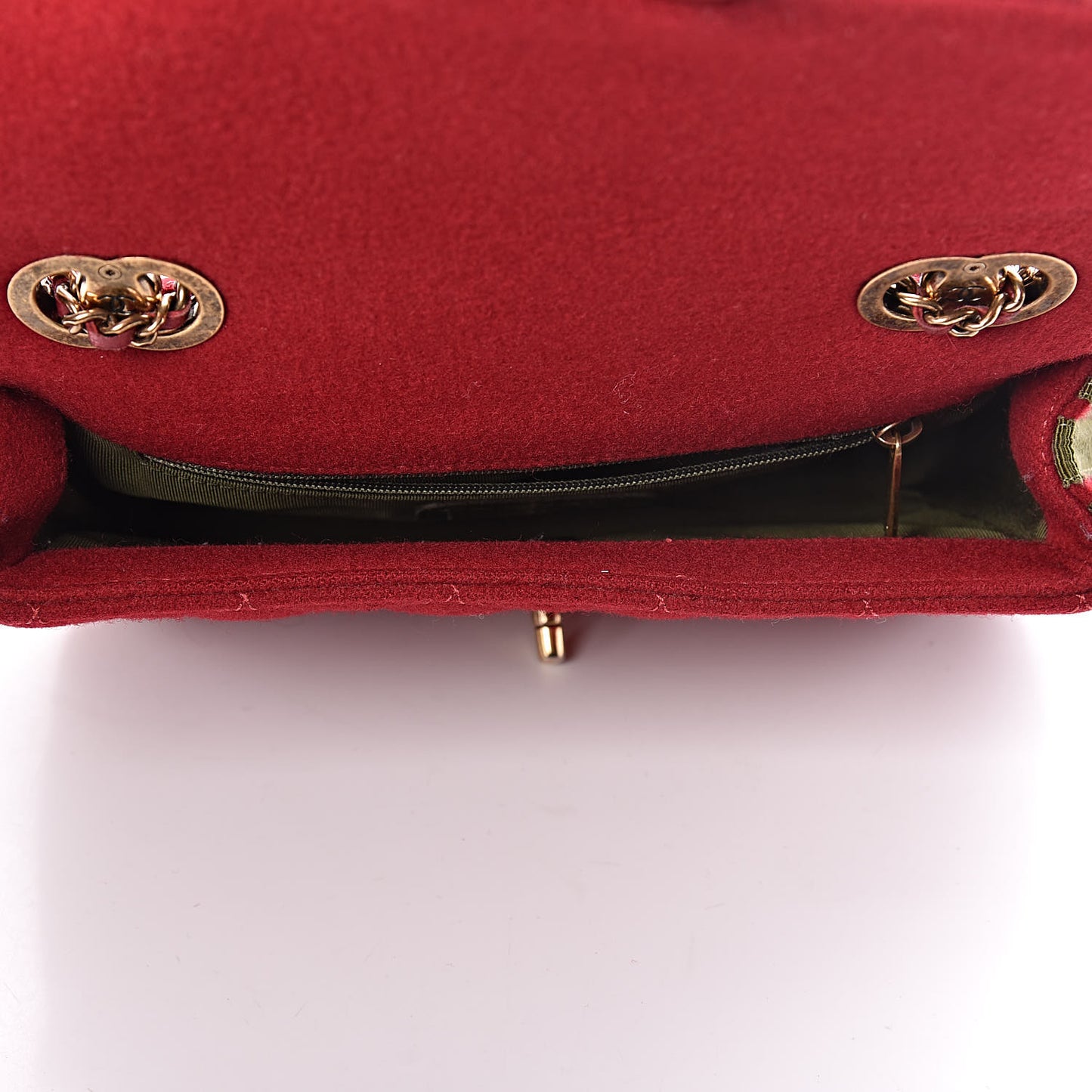 Wool Felt Grosgrain Quilted Small CC Eyelet Flap Red