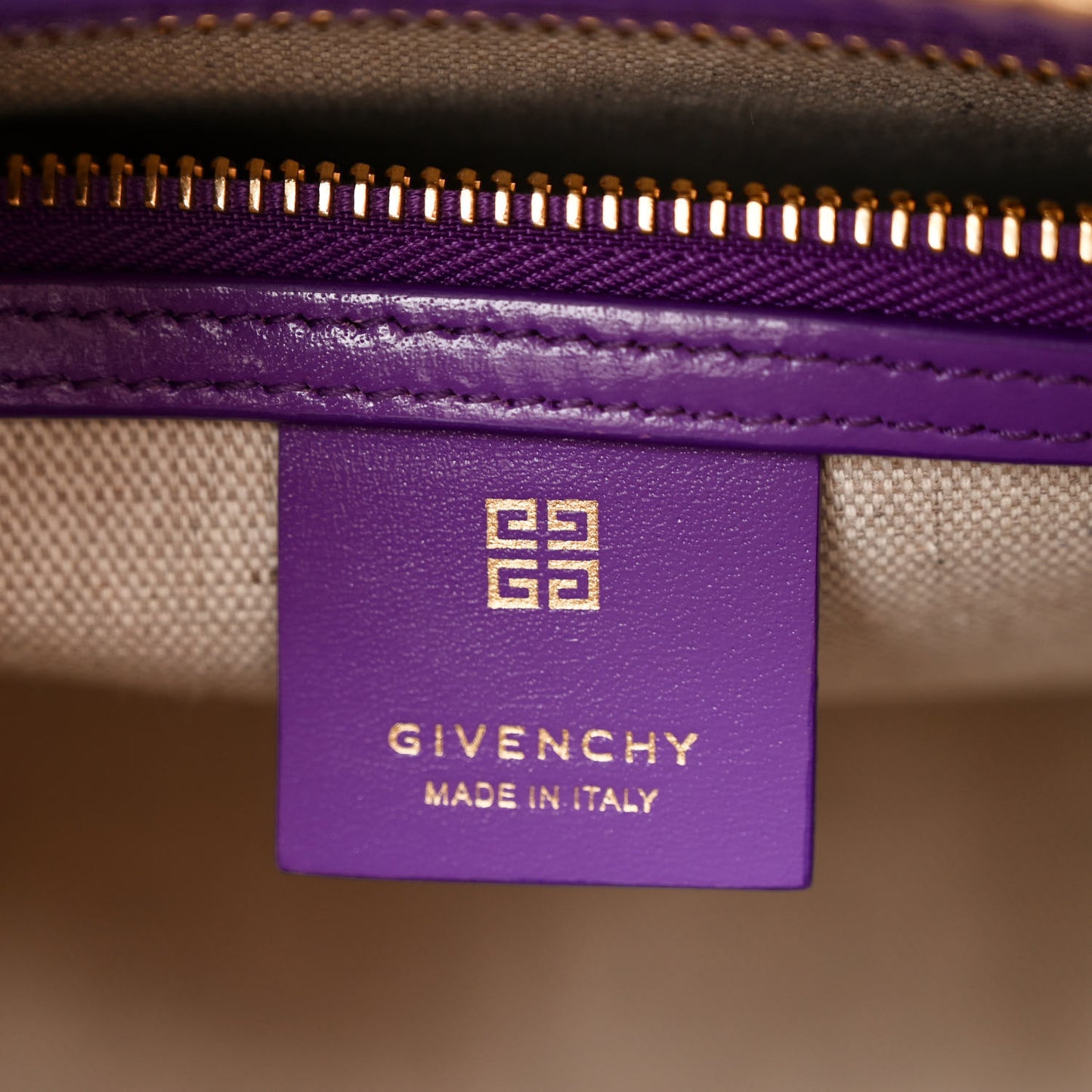 Shiny Lord Calfskin Mini Antigona Ultraviolet