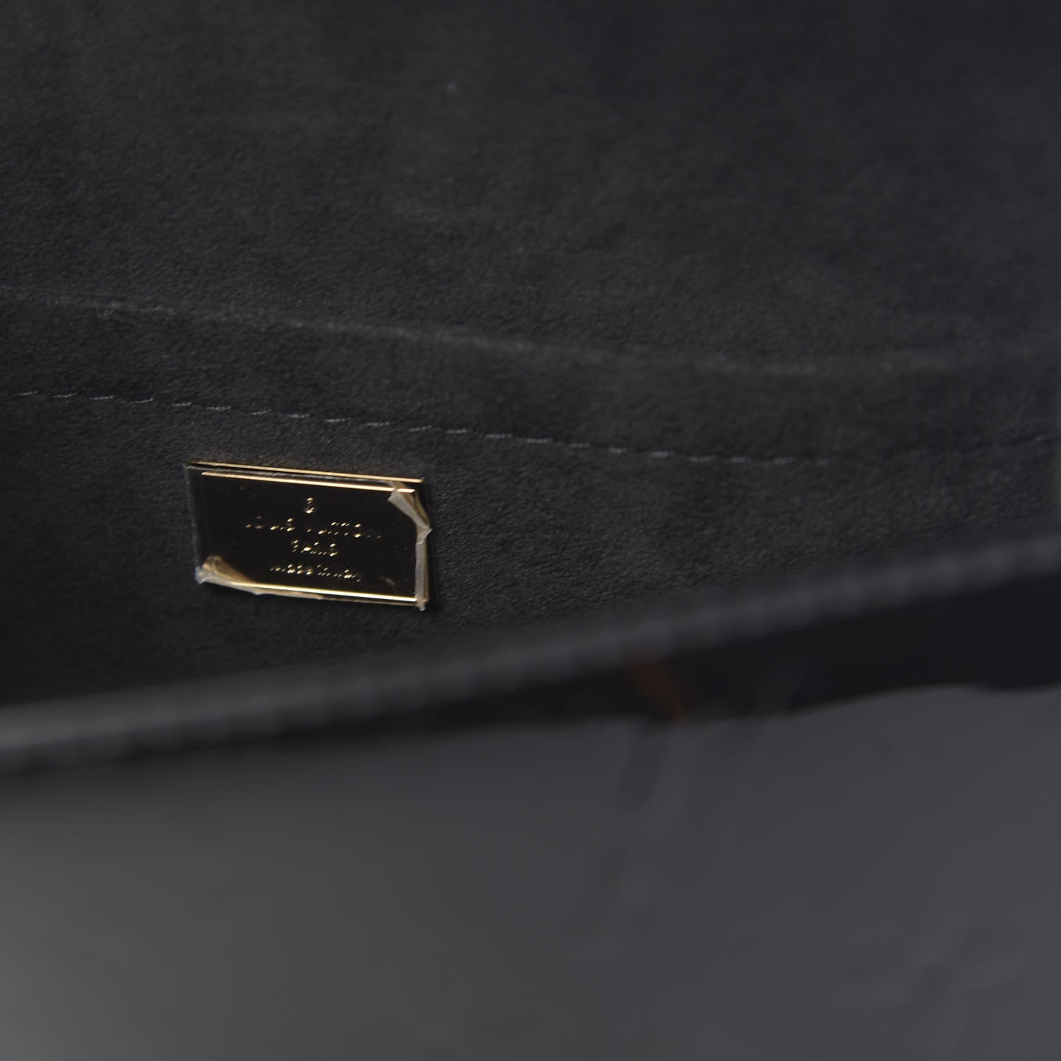 Louis Vuitton Vernis Epi Monogram Spring Street Black 6 of 9