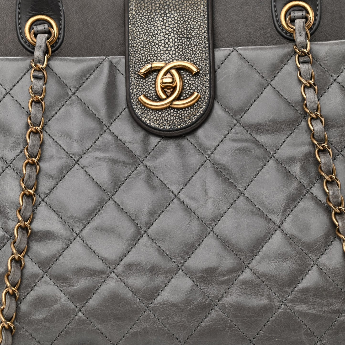 Glazed Calfskin Stingray Large Bindi CC Tote Grey