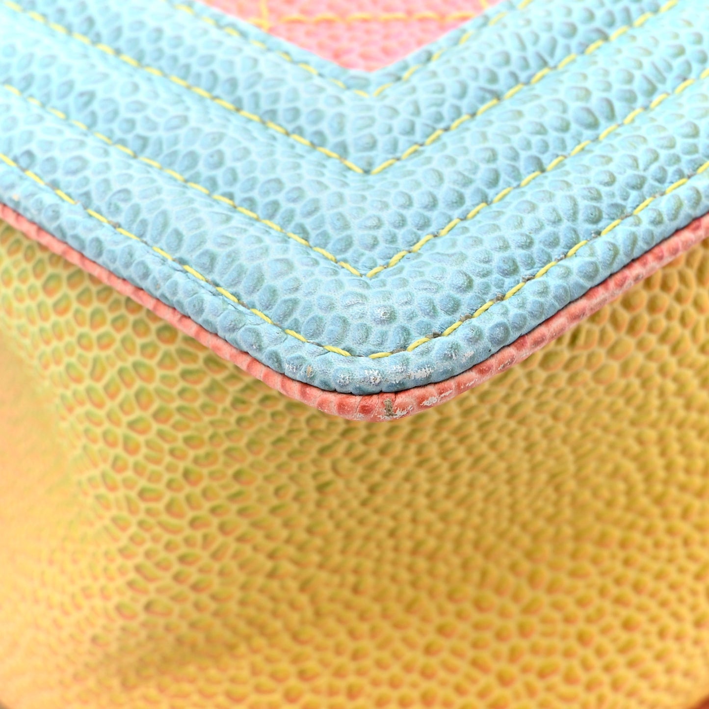 Caviar Quilted Medium Cuba Rainbow Boy Flap Multicolor