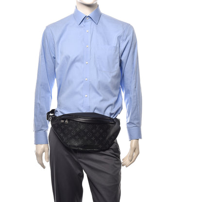 Louis Vuitton Monogram Eclipse Discovery Bumbag 2 of 10