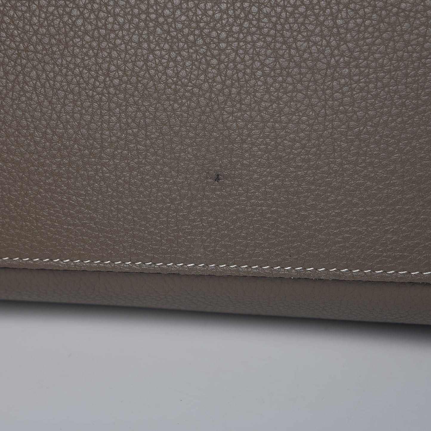 Drummed Calfskin Micro Luggage Souris