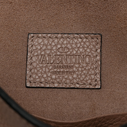 Valentino Garavani Pebbled Calfskin Medium Rockstud Envelope Flat Wristlet Pouch Poudre 6 of 7