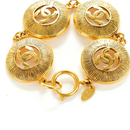 Chanel CC Medallion Bracelet Gold 5 of 6