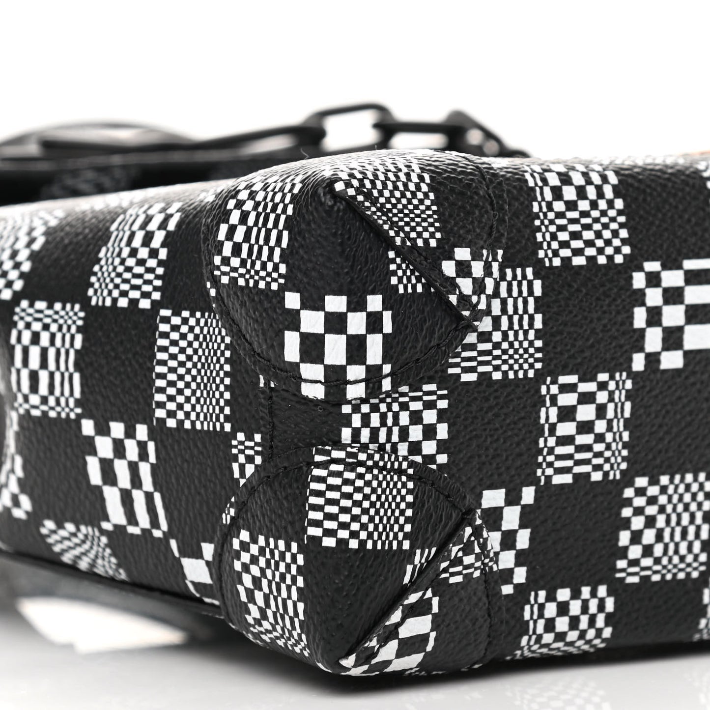 Damier Distorted Steamer XS