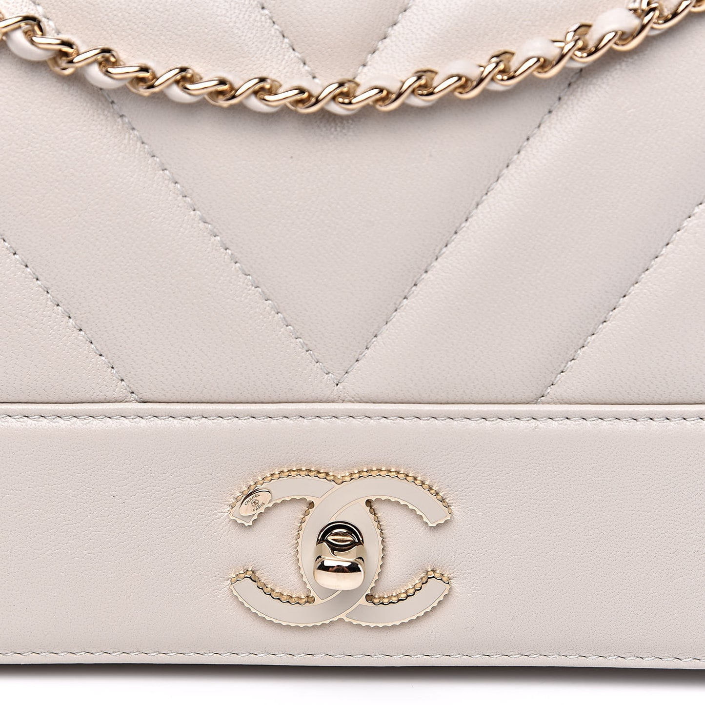 Sheepskin Chevron Quilted Medium Vintage Mademoiselle Flap White