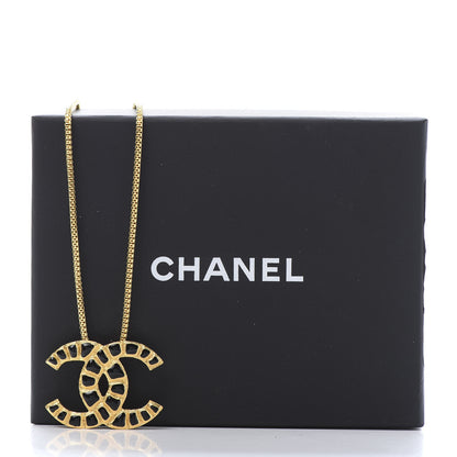 Chanel Resin Along The Nile CC Pendant Necklace Gold Black 6 of 6