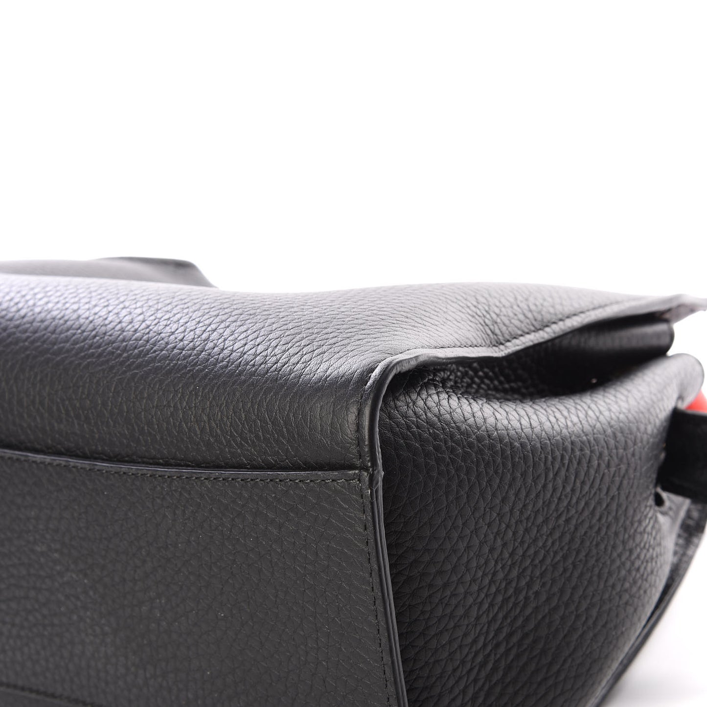 Heavy Grain Small Iris Tote Black Red
