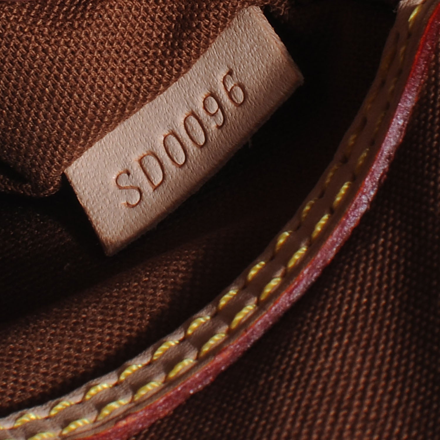 Louis Vuitton Monogram Alma PM 3 of 11