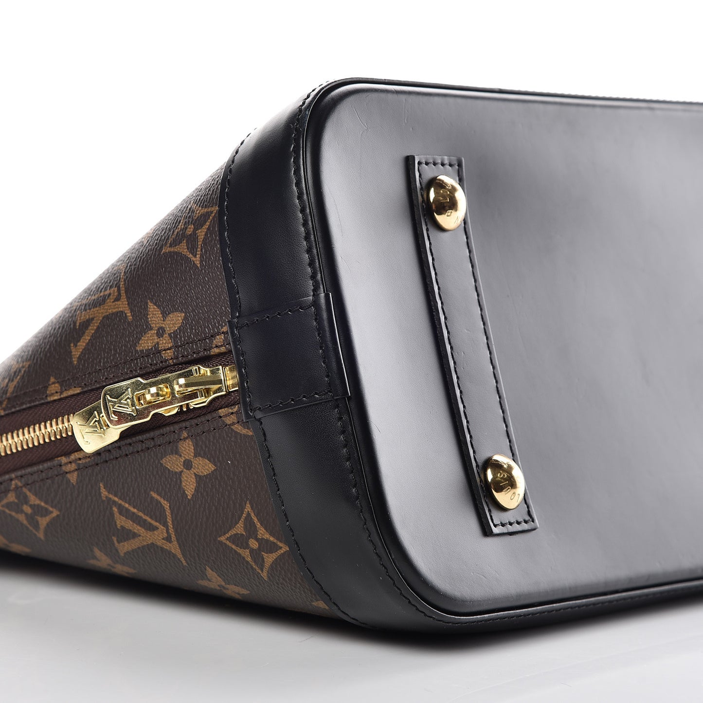 Monogram World Tour Alma PM