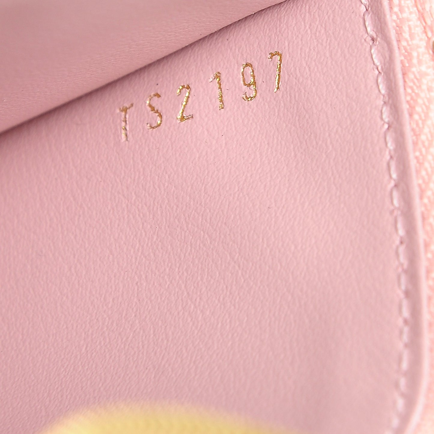 Calfskin Jeanne Wallet Zippered Insert Rose Ballerine
