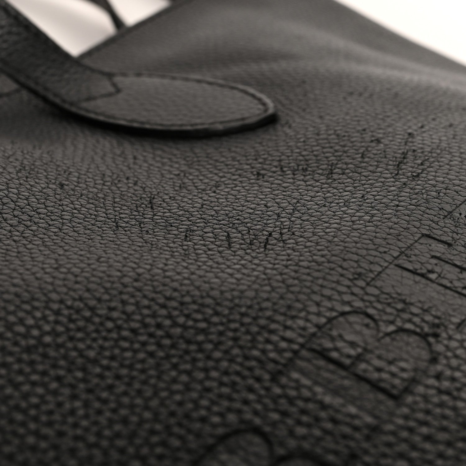 Burberry Grainy Calfskin Remington Tote Black 10 of 11