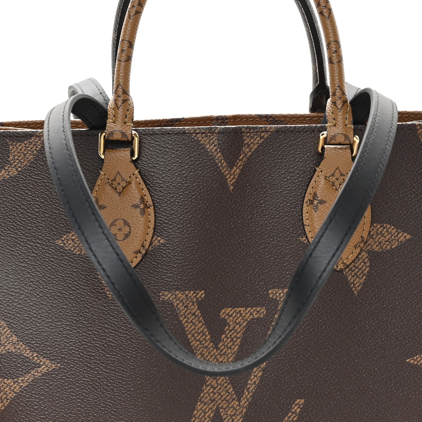 Reverse Monogram Giant Onthego MM