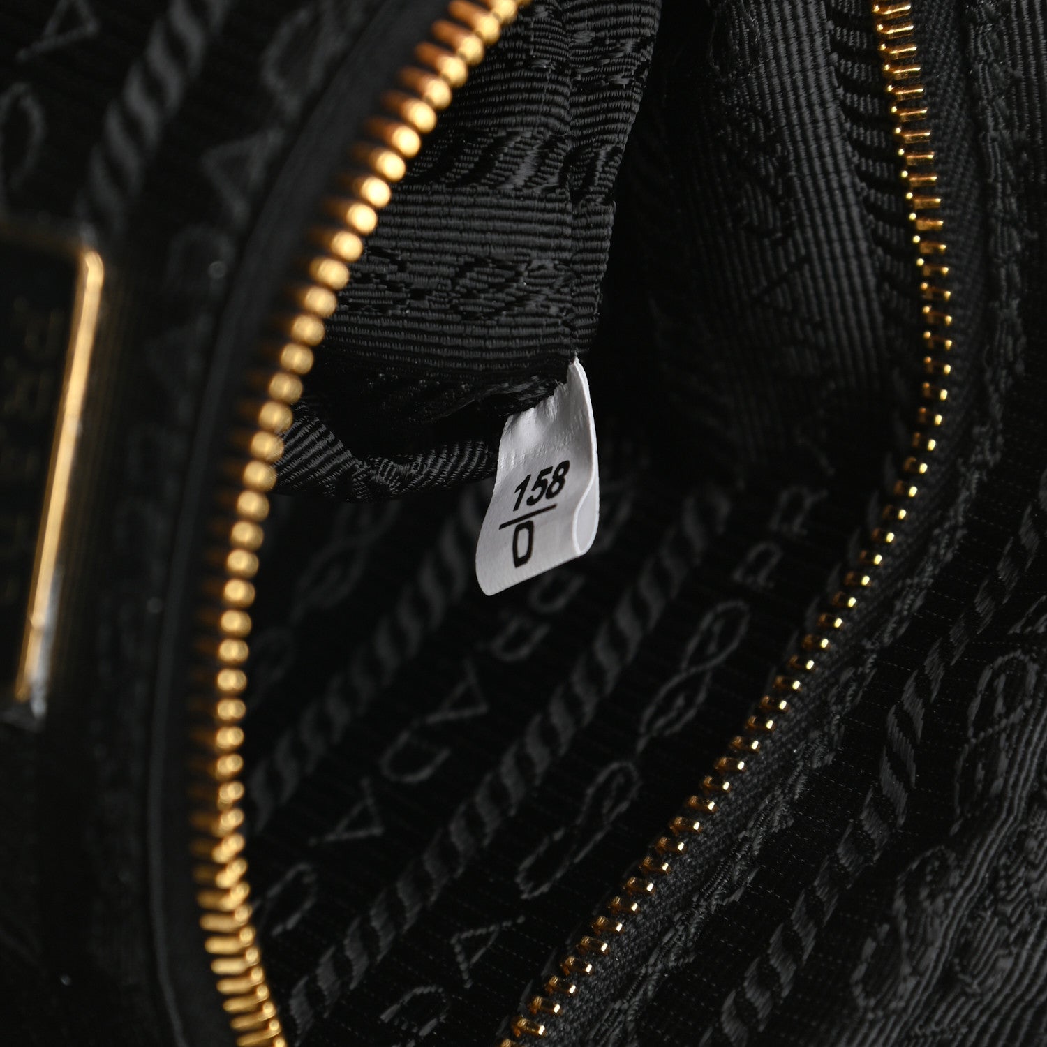 Prada Vitello Phenix Camera Bag Bianco 7 of 9