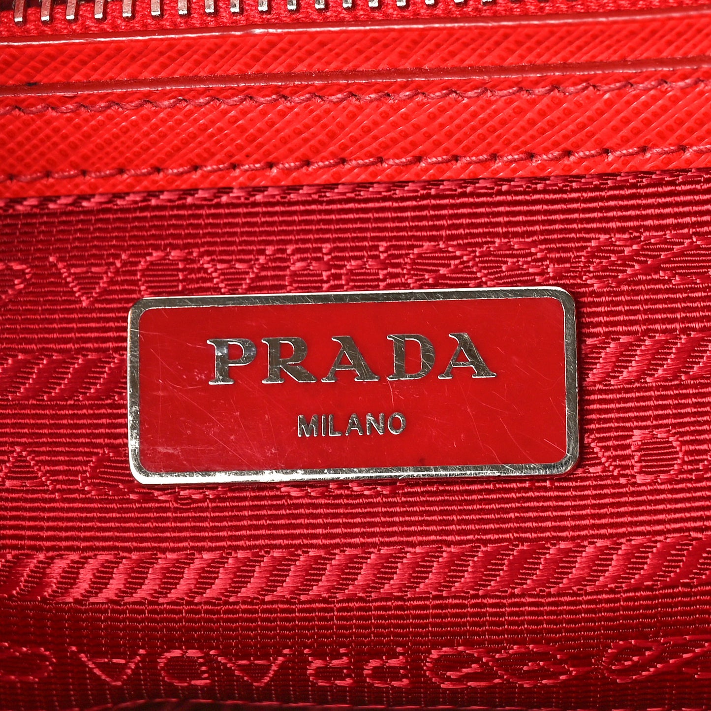 Saffiano Small Galleria Double Zip Tote Rosso