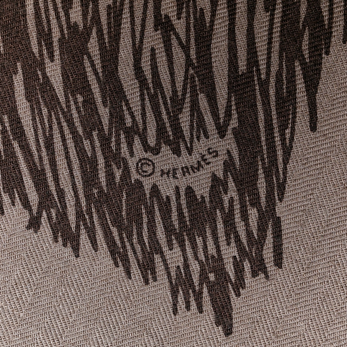 Cashmere Silk Touchez-Moi Shawl 140 Black Beige