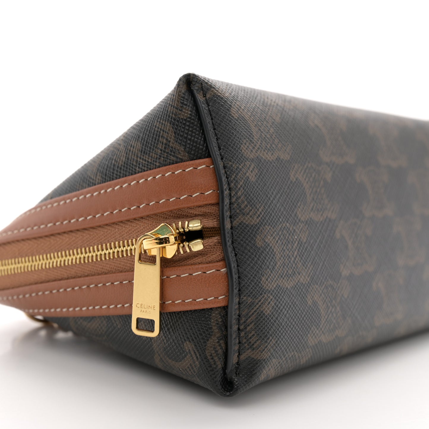 Triomphe Canvas Lambskin Clutch On Chain Tan