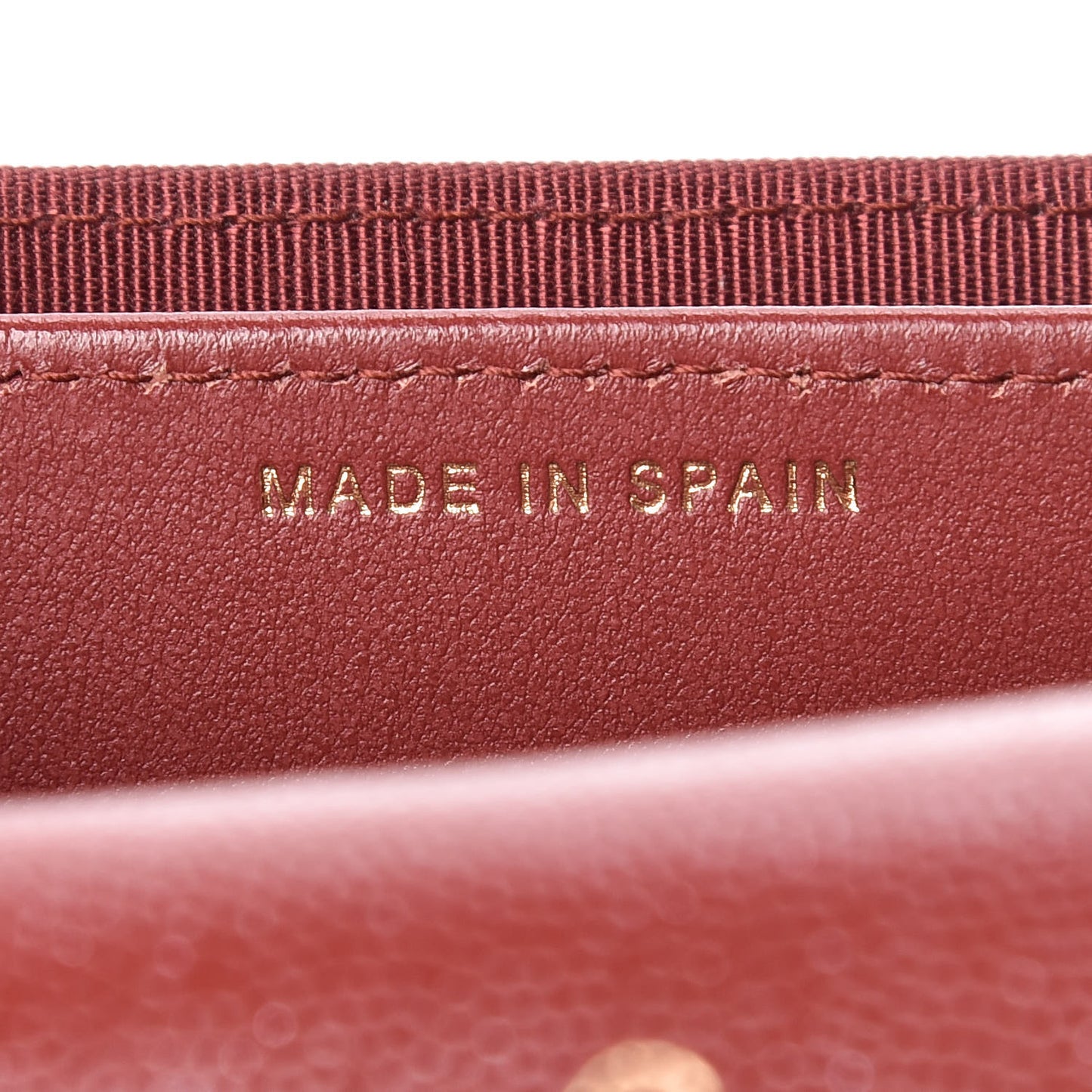 Iridescent Caviar Quilted Flap Card Holder Wallet Burgundy